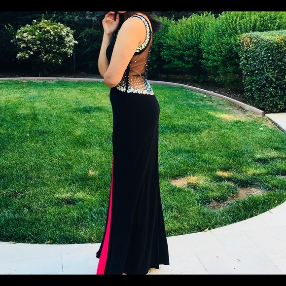 Black & pink one shoulder prom dress! - Picture 4 of 4